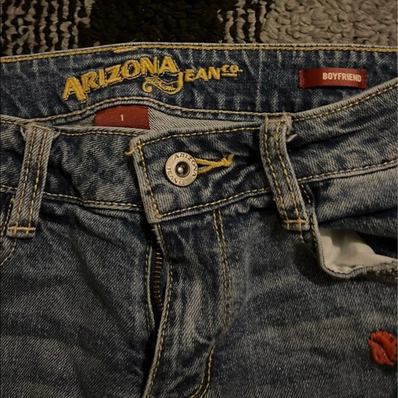 Bundle of embroidered denim jeans - Picture 2 of 12